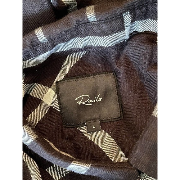 Rails Size L Black and White Plaid Soft Rayon Button Front Long Sleeve Top - Picture 10 of 10